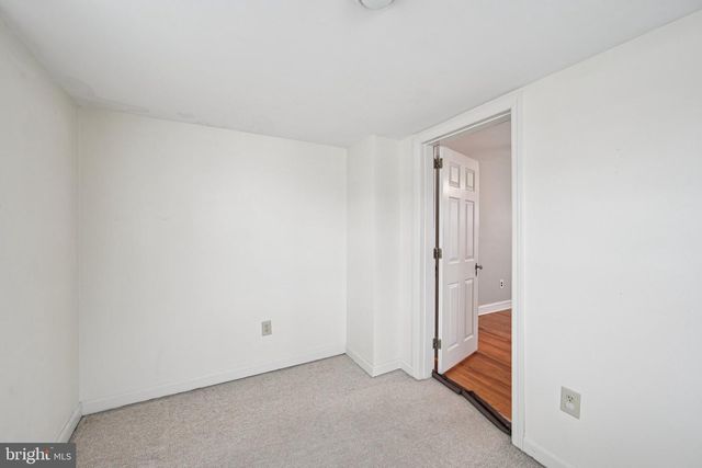 10 PICKWICK LN, Newtown Square, PA 19073