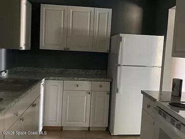 865 Canada Street NE, Palm Bay, FL 32905