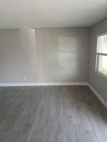 38939 NORTH AVENUE 2, Zephyrhills, FL 33542