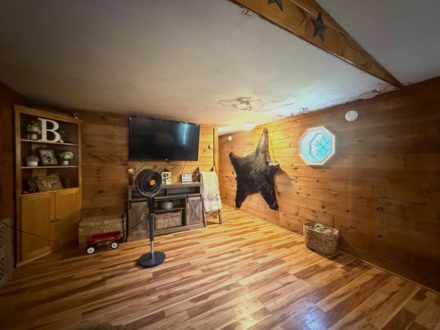 41 Pine Tree Road, Newport, NH 03773