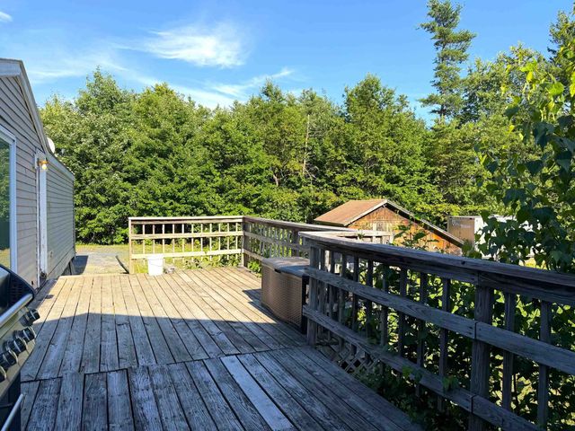41 Pine Tree Road, Newport, NH 03773