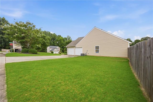 1002 Pine Isle Court, Buford, GA 30518