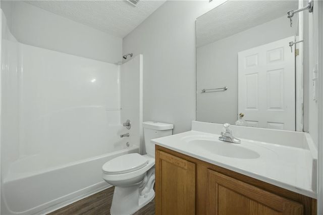 1002 Pine Isle Court, Buford, GA 30518