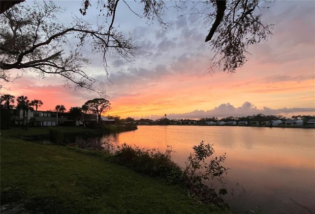 308 TIMBERLAKE DRIVE 308, Bradenton, FL 34210