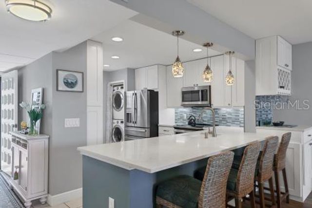 308 TIMBERLAKE DRIVE 308, Bradenton, FL 34210