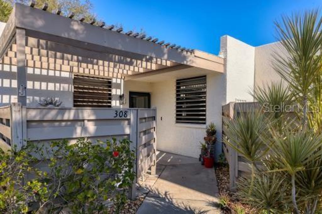 308 TIMBERLAKE DRIVE 308, Bradenton, FL 34210