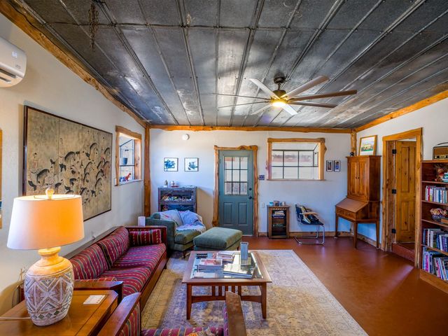 128 E Castlewood DR, Granite Shoals, TX 78654