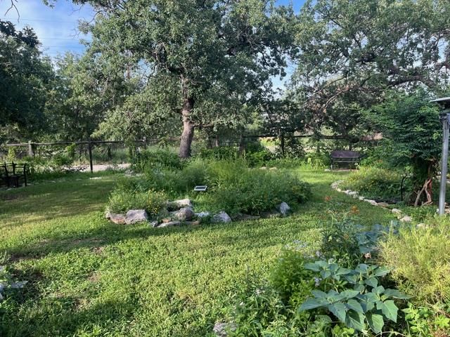 128 E Castlewood DR, Granite Shoals, TX 78654