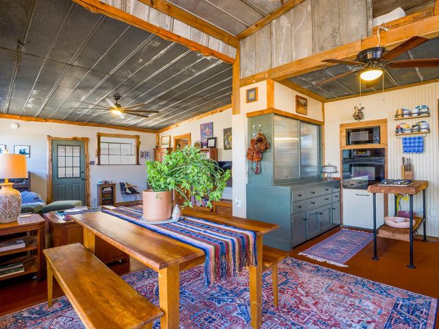 128 E Castlewood DR, Granite Shoals, TX 78654