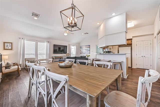 13811 Mutiny Lane, Galveston, TX 77554