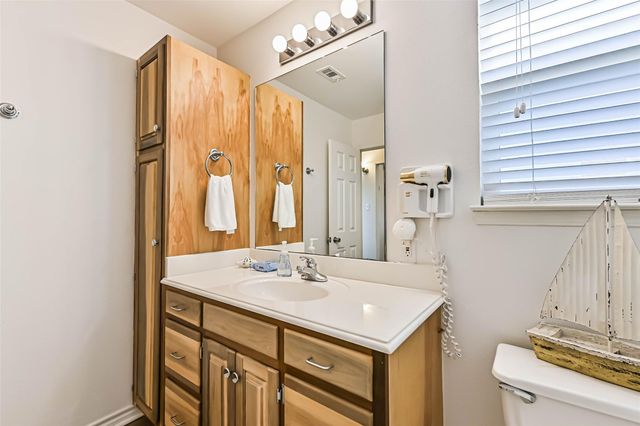 13811 Mutiny Lane, Galveston, TX 77554