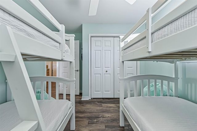 13811 Mutiny Lane, Galveston, TX 77554