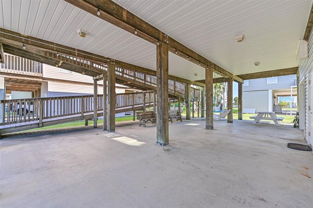 13811 Mutiny Lane, Galveston, TX 77554