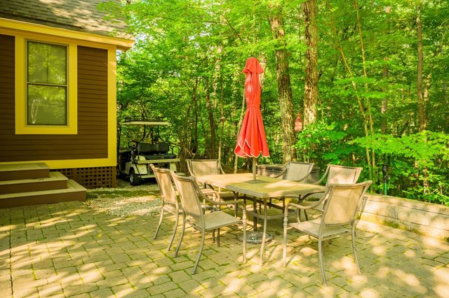 4 Acorn Ln 4, Westford, MA 01886