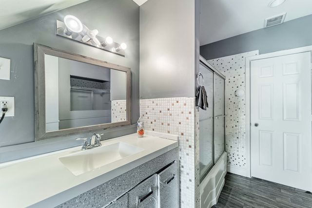 5101 W 31st Place, Cicero, IL 60804