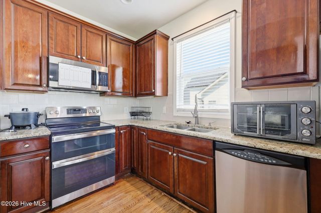 2901 Little Gem Circle, Winterville, NC 28590