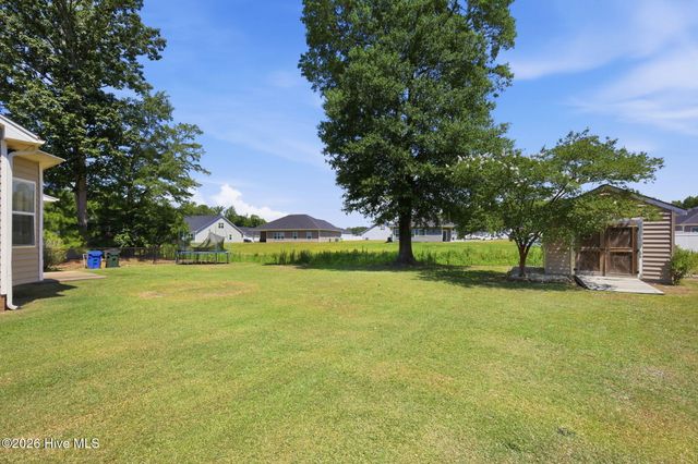 2901 Little Gem Circle, Winterville, NC 28590