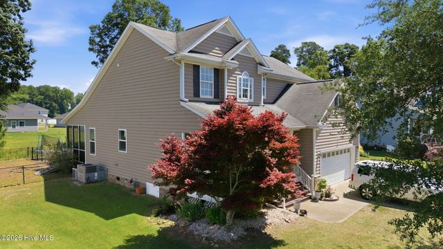 2901 Little Gem Circle, Winterville, NC 28590