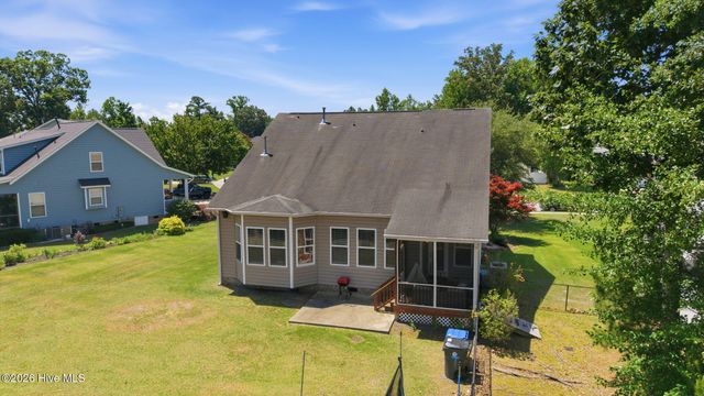 2901 Little Gem Circle, Winterville, NC 28590