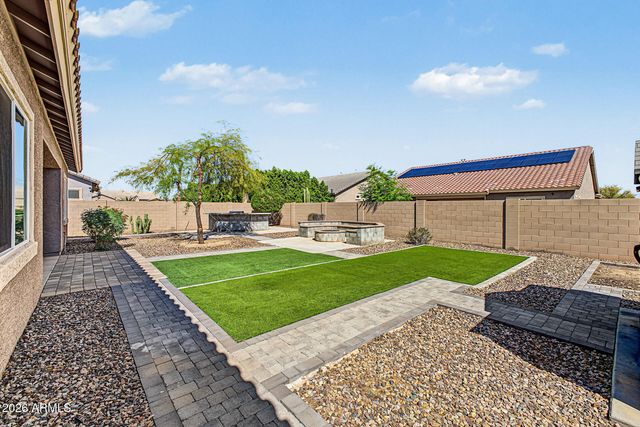 16870 W ELECTRA Court, Surprise, AZ 85387