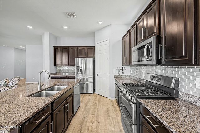 16870 W ELECTRA Court, Surprise, AZ 85387