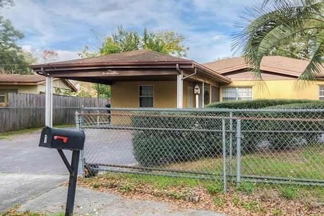 1 S AURORA DRIVE, Apopka, FL 32703