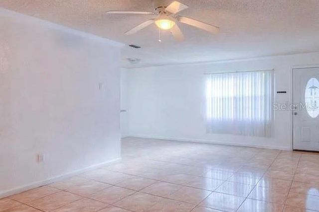 1 S AURORA DRIVE, Apopka, FL 32703