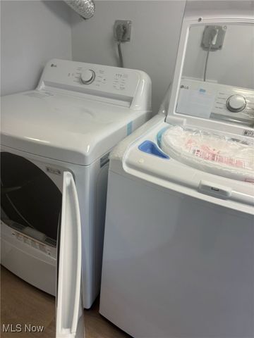 6212 Elmdale Road, Brook Park, OH 44142