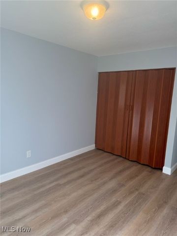 6212 Elmdale Road, Brook Park, OH 44142