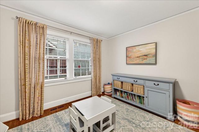 2121 Charlotte Drive, Charlotte, NC 28203