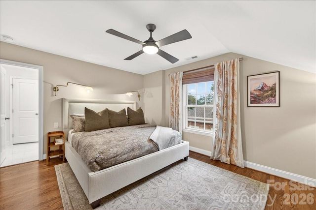 2121 Charlotte Drive, Charlotte, NC 28203