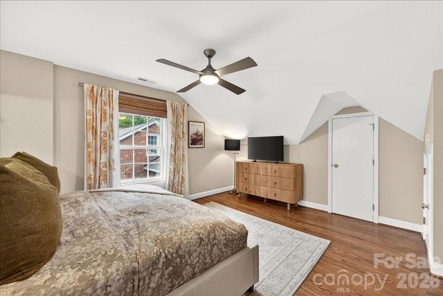 2121 Charlotte Drive, Charlotte, NC 28203