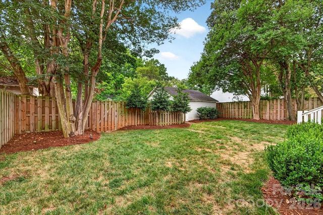 2121 Charlotte Drive, Charlotte, NC 28203