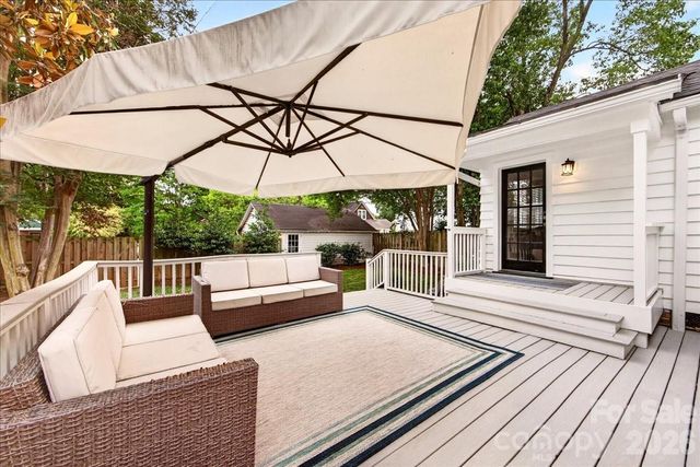 2121 Charlotte Drive, Charlotte, NC 28203