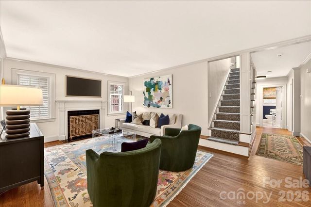 2121 Charlotte Drive, Charlotte, NC 28203
