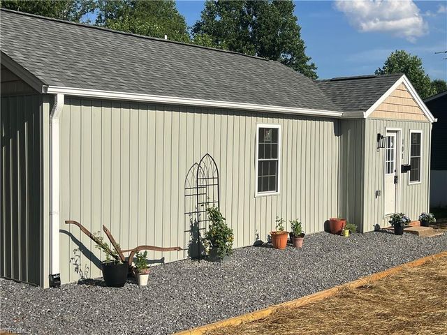 101 Pine Street, Jonesville, NC 28642