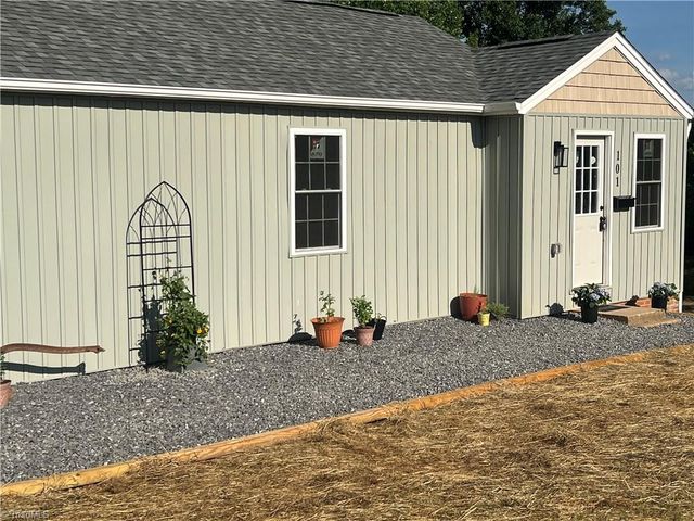 101 Pine Street, Jonesville, NC 28642