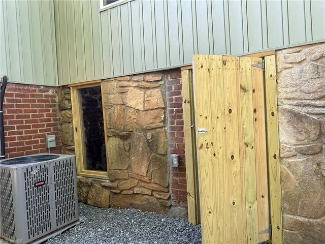 101 Pine Street, Jonesville, NC 28642