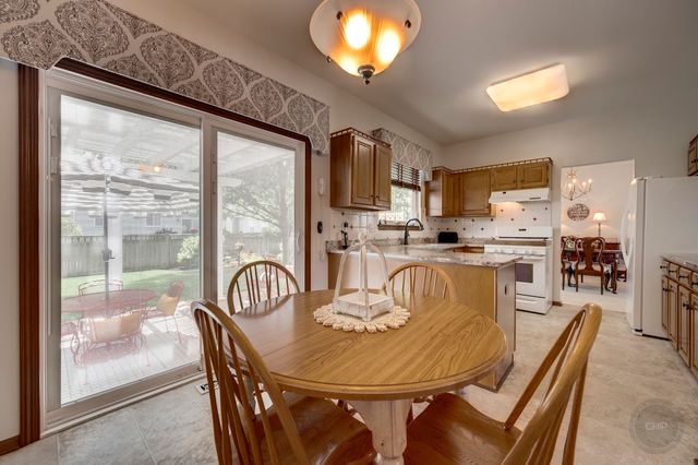 4606 Carrier Circle, Plainfield, IL 60586