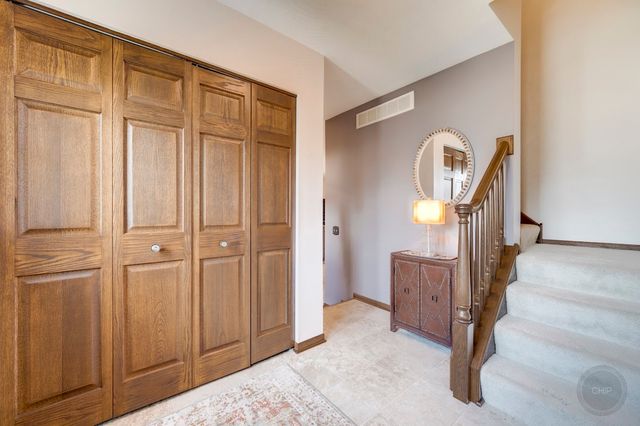 4606 Carrier Circle, Plainfield, IL 60586