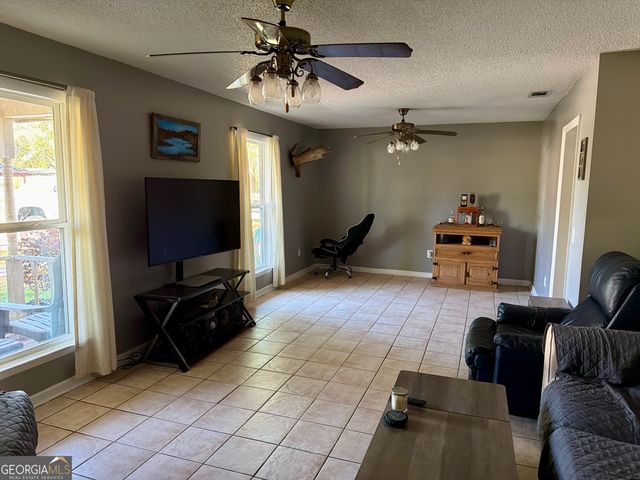 212 Palmetto Street, St. Marys, GA 31558