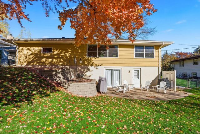 10666 Utica Road, Bloomington, MN 55437