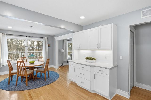 10666 Utica Road, Bloomington, MN 55437