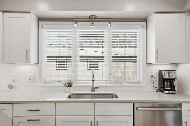 10666 Utica Road, Bloomington, MN 55437