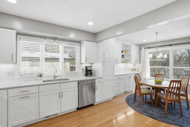 10666 Utica Road, Bloomington, MN 55437