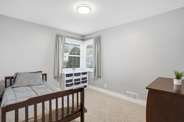 10666 Utica Road, Bloomington, MN 55437