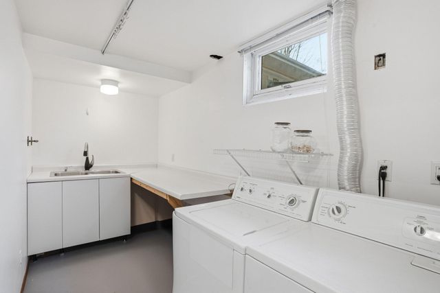 10666 Utica Road, Bloomington, MN 55437