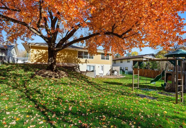 10666 Utica Road, Bloomington, MN 55437