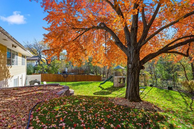 10666 Utica Road, Bloomington, MN 55437