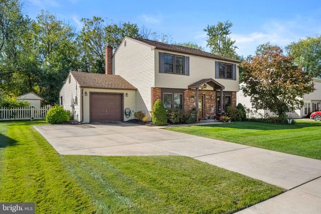 8 WASHINGTON DR, Clementon, NJ 08021